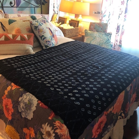 Vintage Handcrafted Indigo Pattern Fabric Textile Blanket Throw, 46" x 60" - Picture 3 of 6